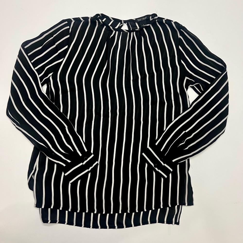 White House Black Market Size 0 Black White Stripe Blouse EUC